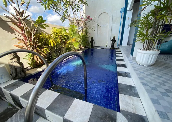 Ayu Santorini Single * Dalung (Bali)